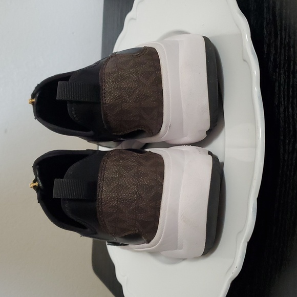 Michael Michael Kors - Picture 7 of 10